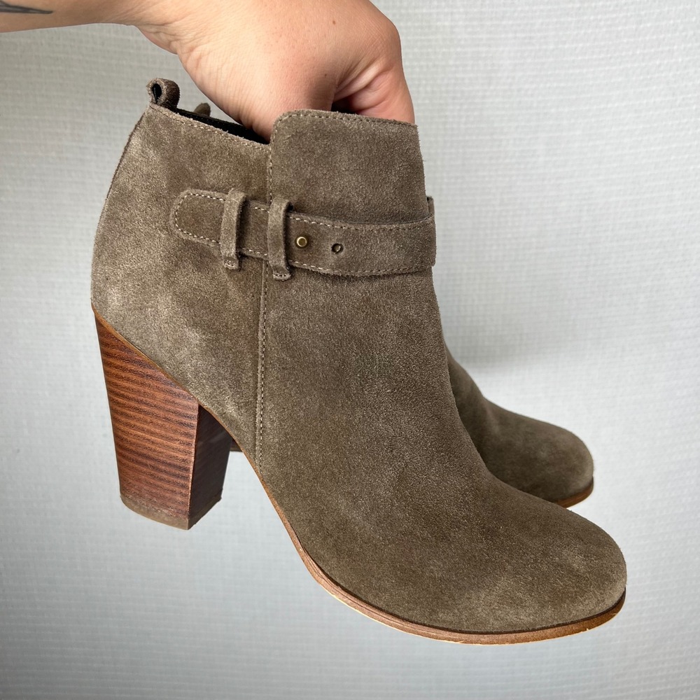 Franco Fortini Lexi Women Brown Suede Block Heel Ankle Bootie Buckle Size 10